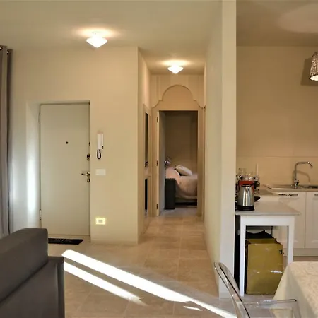 La Casa Di Tito - * Como